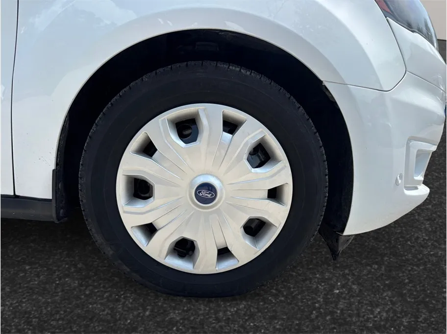 Ford Transit Connect photo 13