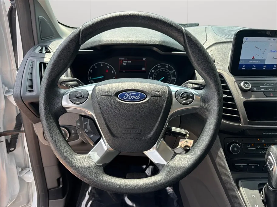 Ford Transit Connect photo 22