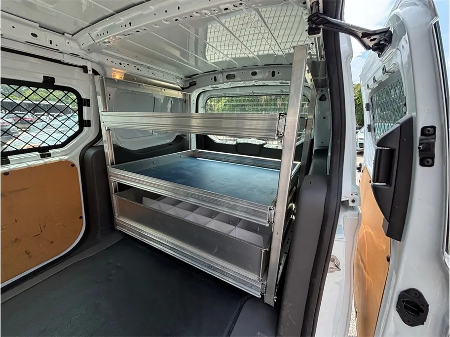 Ford Transit Connect photo 32