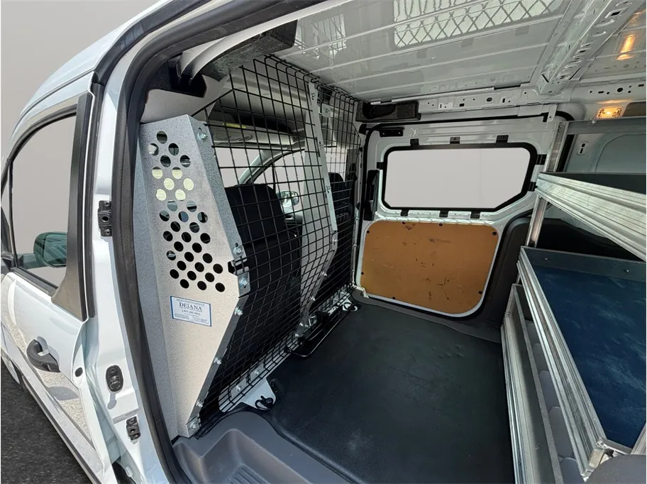 Ford Transit Connect photo 33