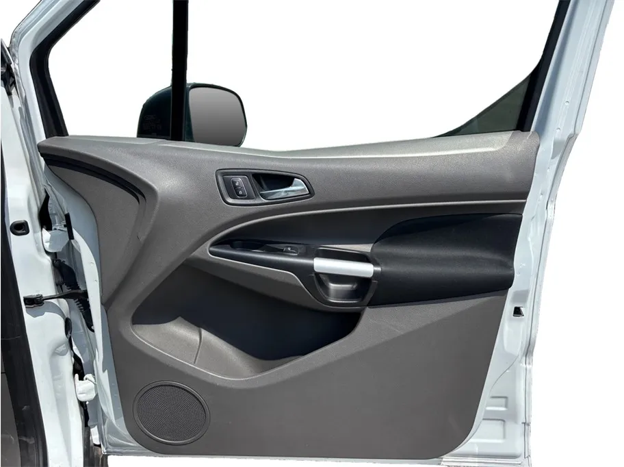 Ford Transit Connect photo 36