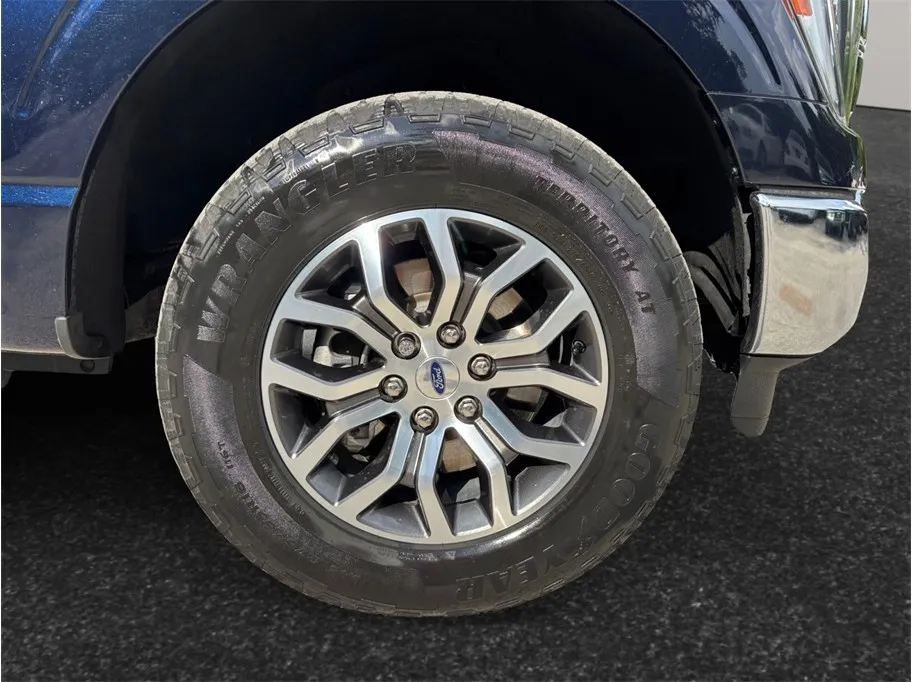 Ford F-150 photo 13