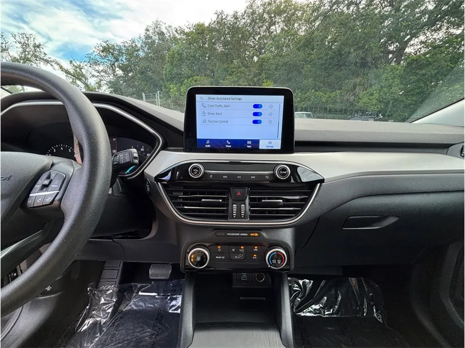Ford Escape photo 11