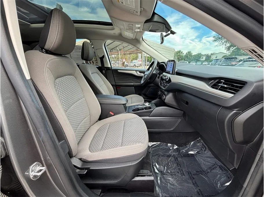 Ford Escape photo 36