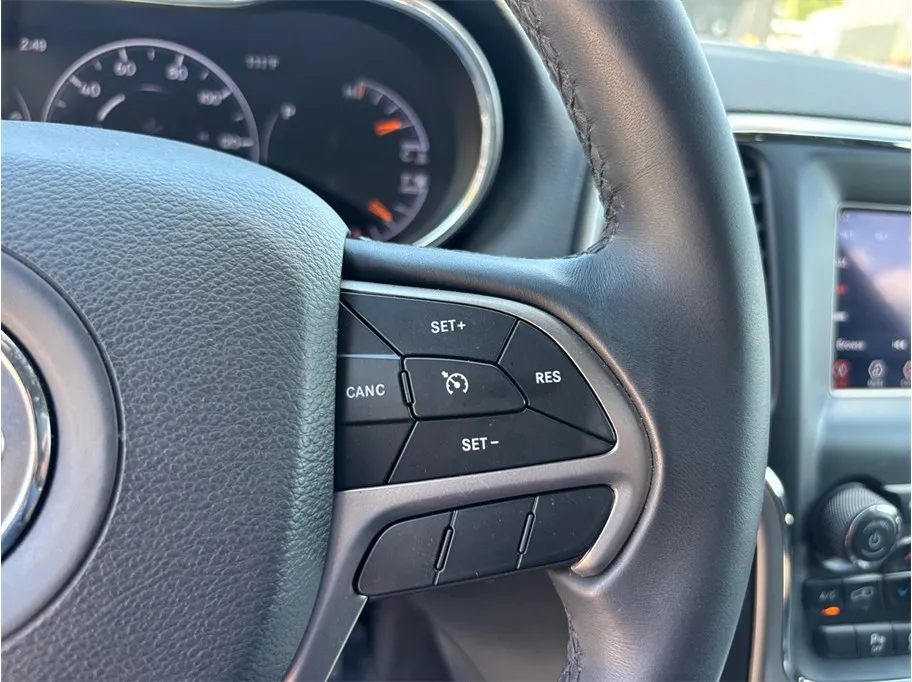 Jeep Grand Cherokee photo 25