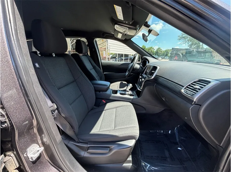 Jeep Grand Cherokee photo 37