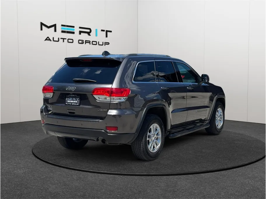 Jeep Grand Cherokee photo 9