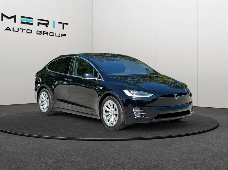 Black 2018 Tesla Model X 75D Sport Utility 4D for sale in Jacksonville, FL