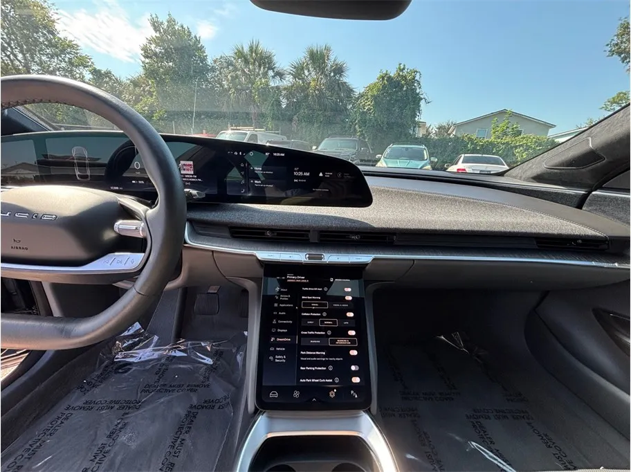 Lucid Air photo 11