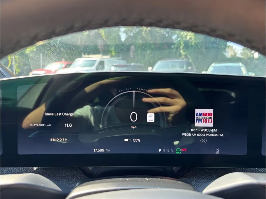 Lucid Air photo 24