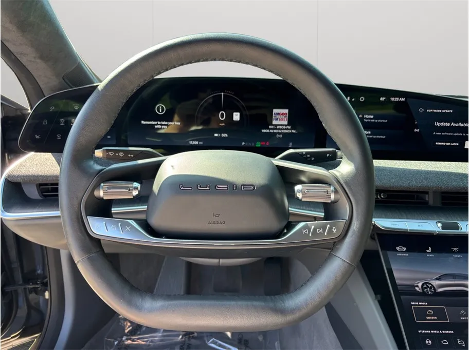 Lucid Air photo 25
