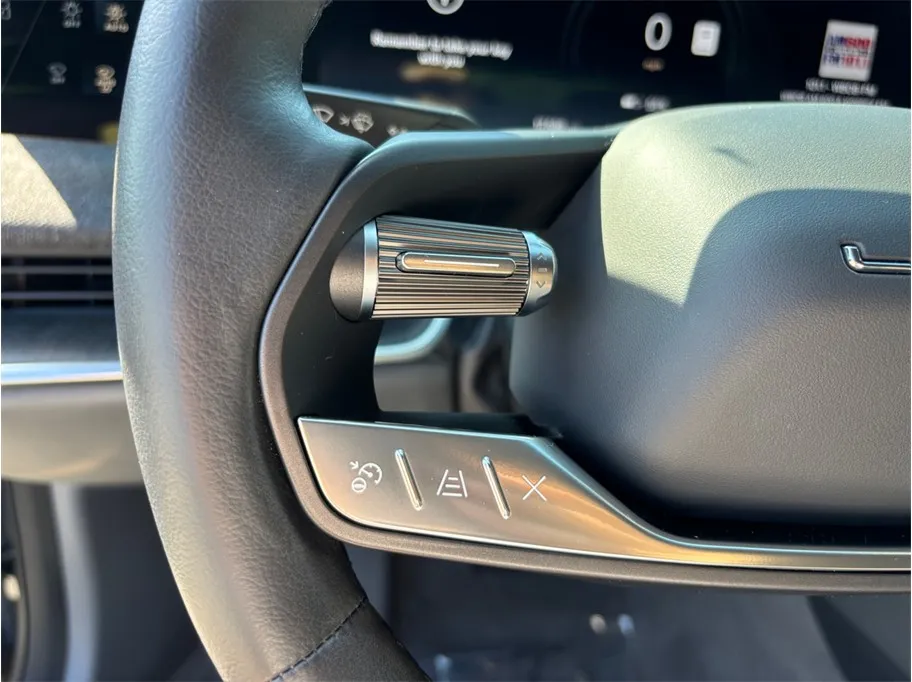Lucid Air photo 26