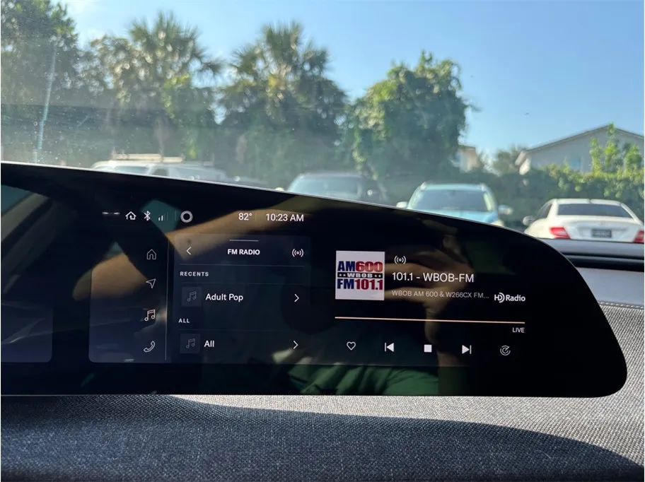 Lucid Air photo 28