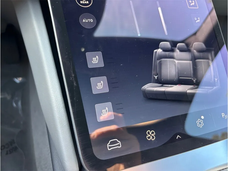 Lucid Air photo 32