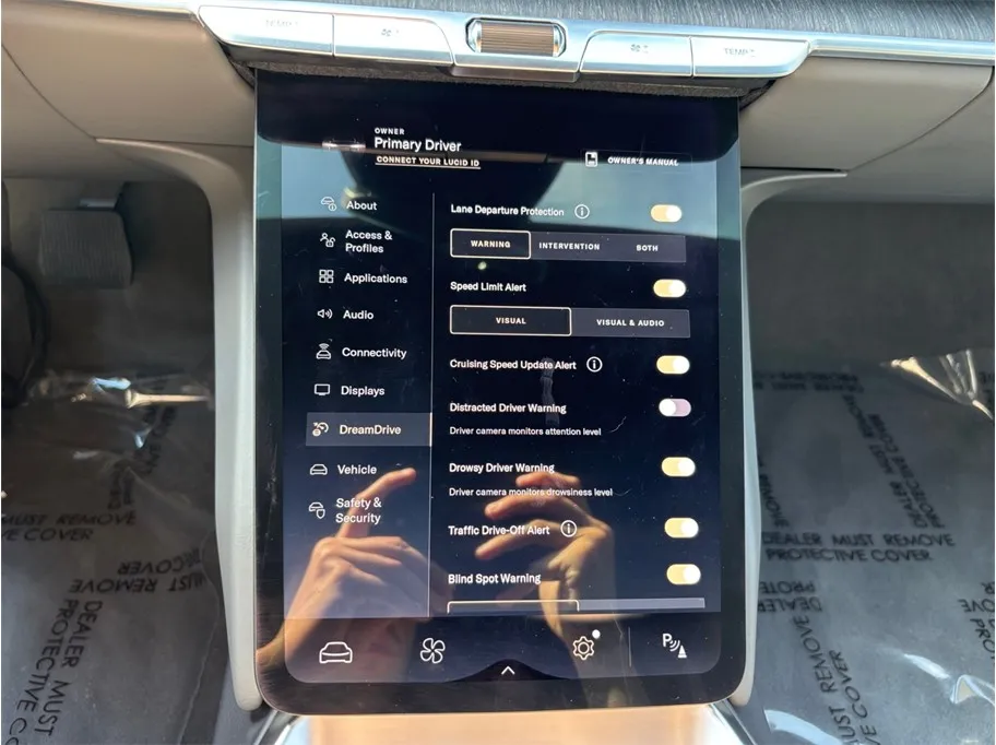 Lucid Air photo 33