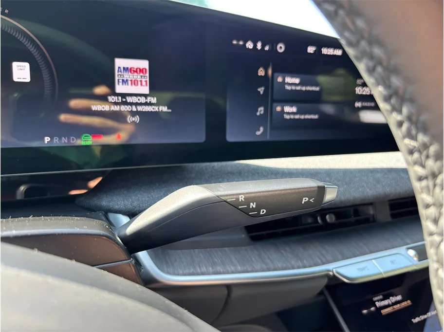 Lucid Air photo 36