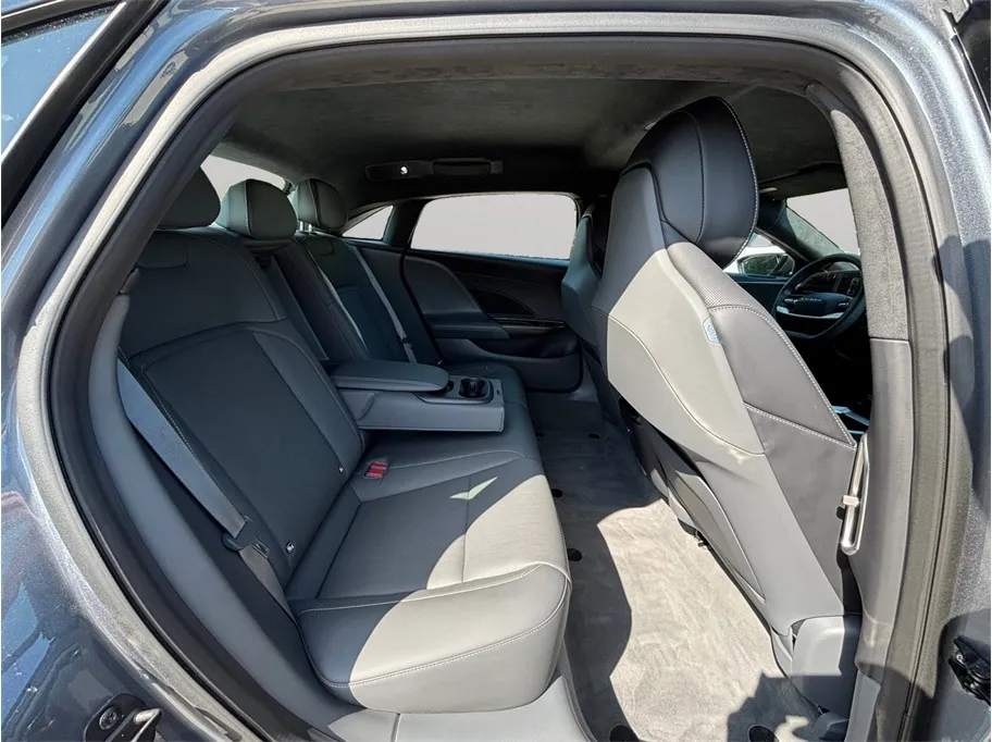 Lucid Air photo 42