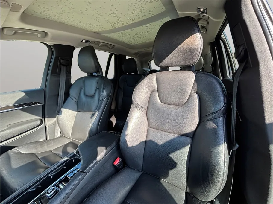 Volvo XC90 photo 20