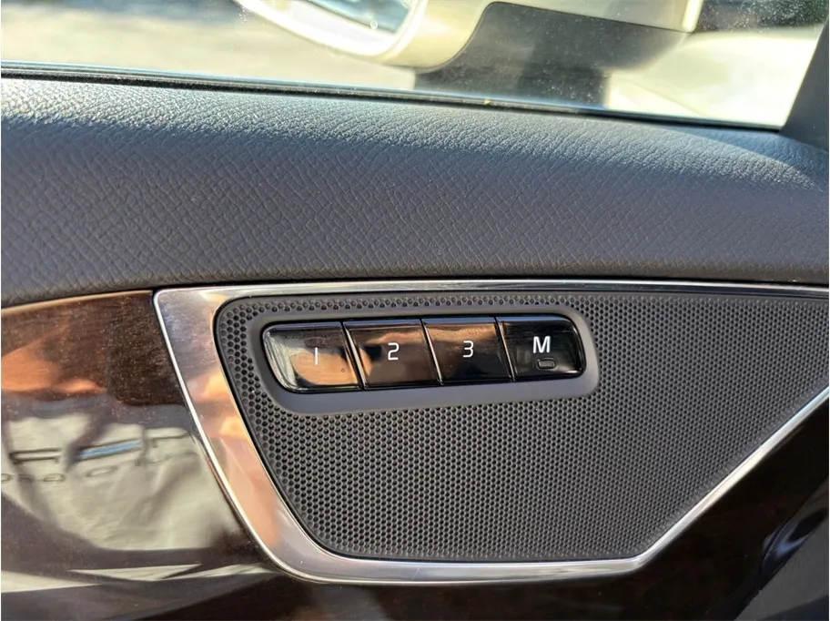 Volvo XC90 photo 24