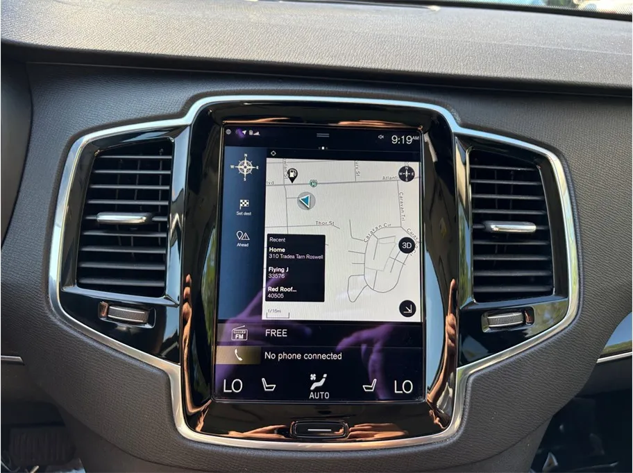 Volvo XC90 photo 31