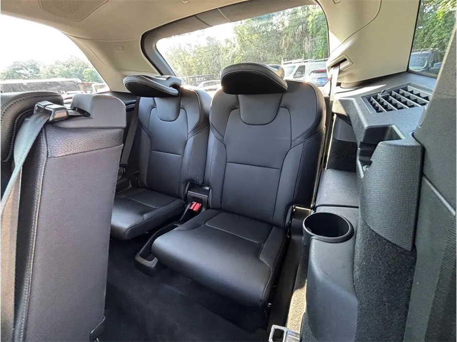 Volvo XC90 photo 43