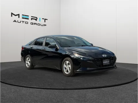 Black 2022 Hyundai Elantra SE Sedan 4D for sale in Jacksonville, FL