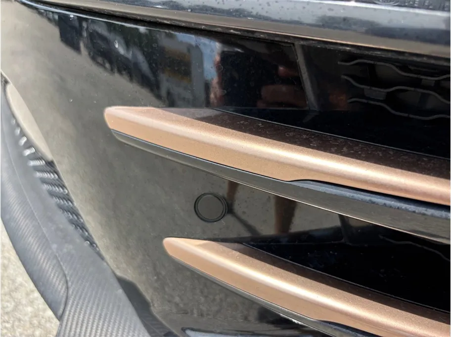Land Rover Range Rover Velar photo 14