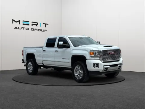White 2019 GMC Sierra 2500 HD Crew Cab Denali Pickup 4D 6 1/2 ft for sale in Jacksonville, FL