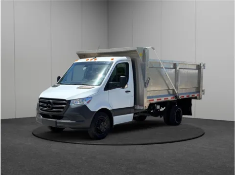 More photos of 2021 Mercedes-benz Sprinter 4500 Cab & Chassis 170 WB Cab & Chassis 2D at Merit Auto Group Atlantic, FL