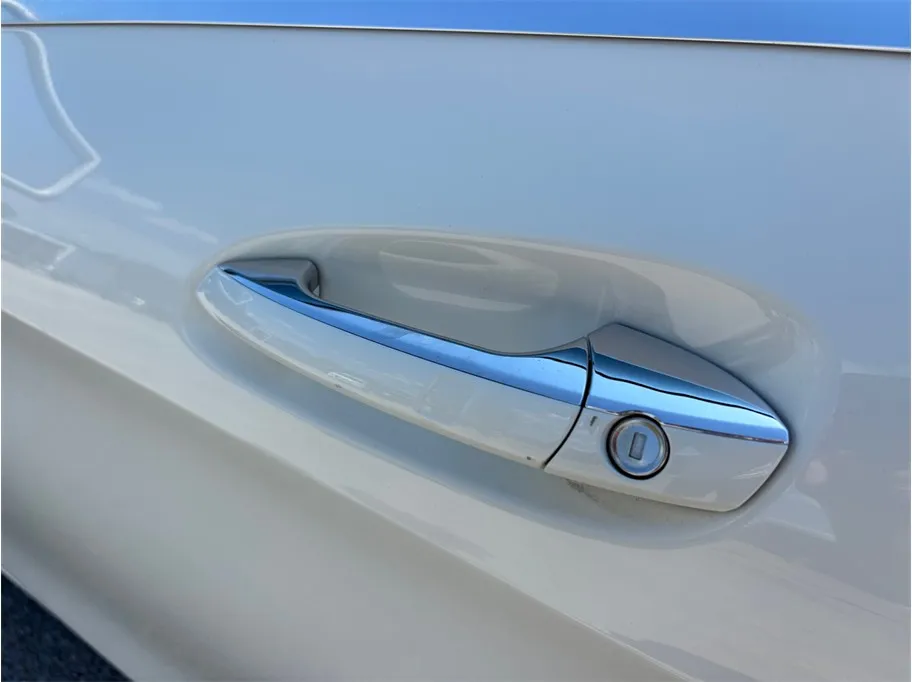 Mercedes-Benz CLA photo 14