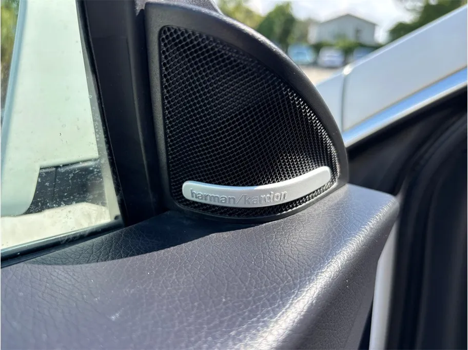 Mercedes-Benz CLA photo 19