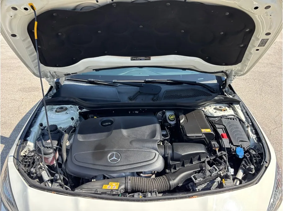 Mercedes-Benz CLA photo 41