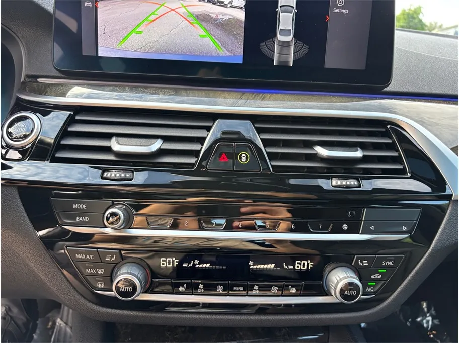 BMW 5 Series photo 36
