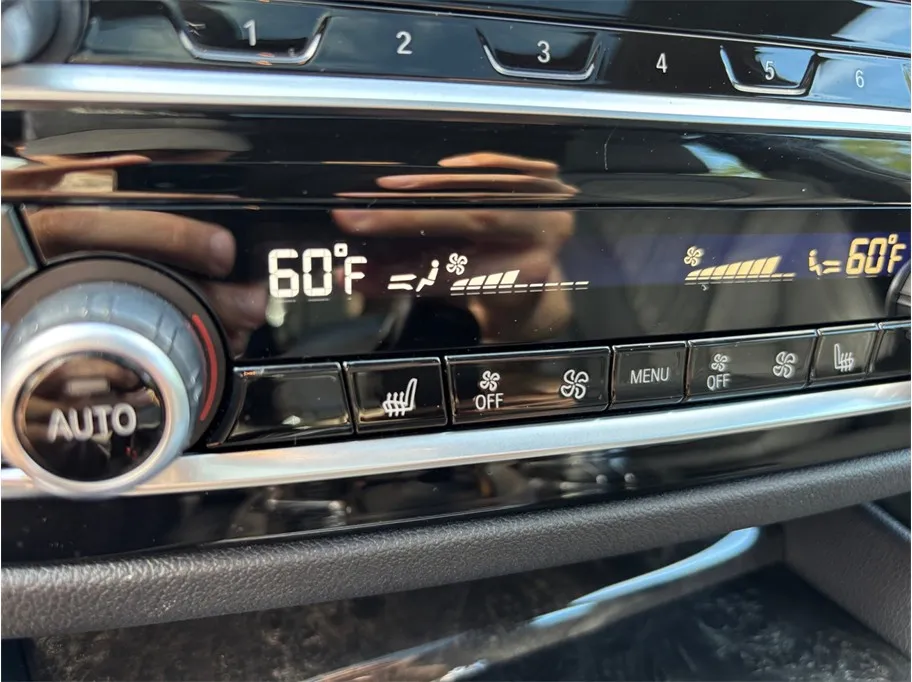 BMW 5 Series photo 37