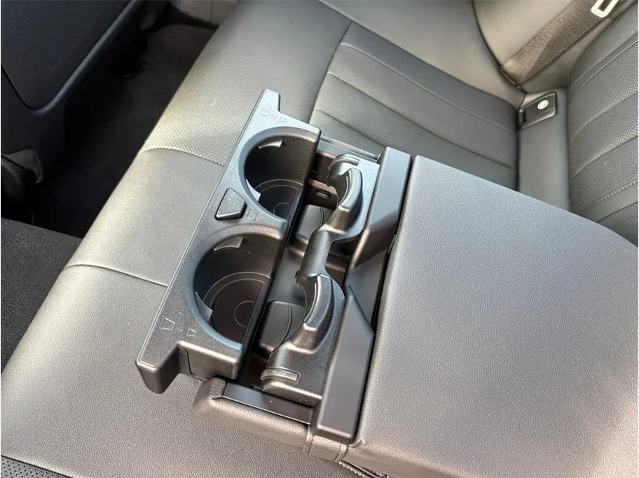 BMW 5 Series photo 46