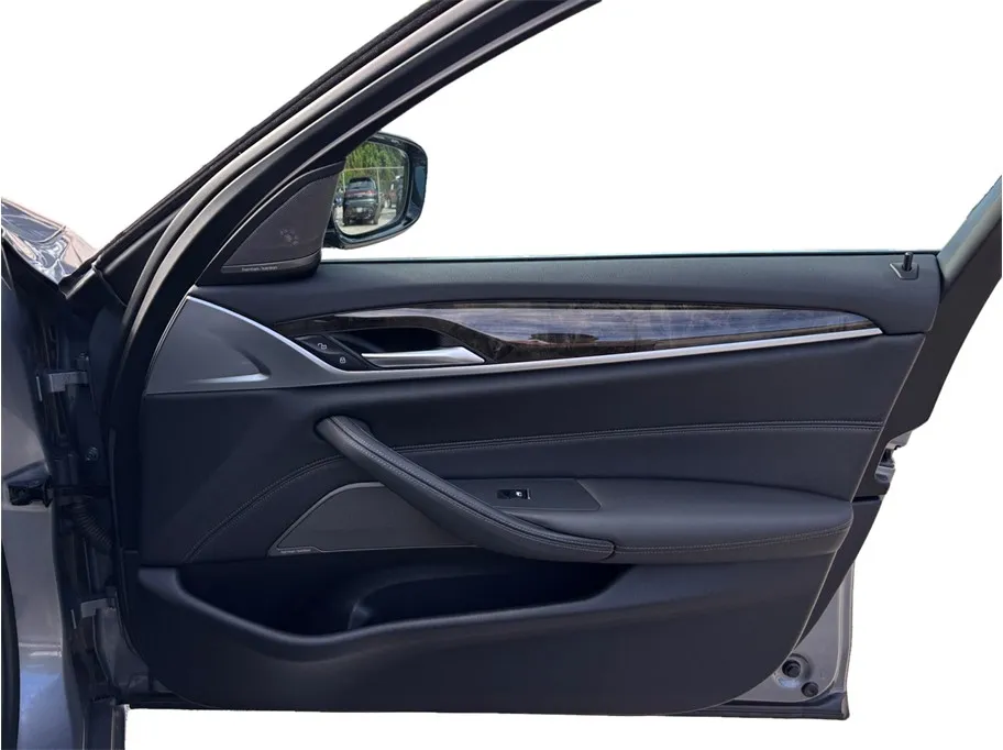 BMW 5 Series photo 50