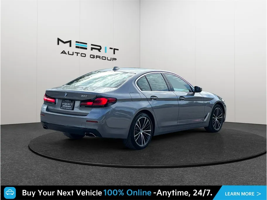 BMW 5 Series photo 9