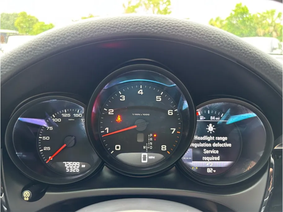 Porsche Macan photo 25