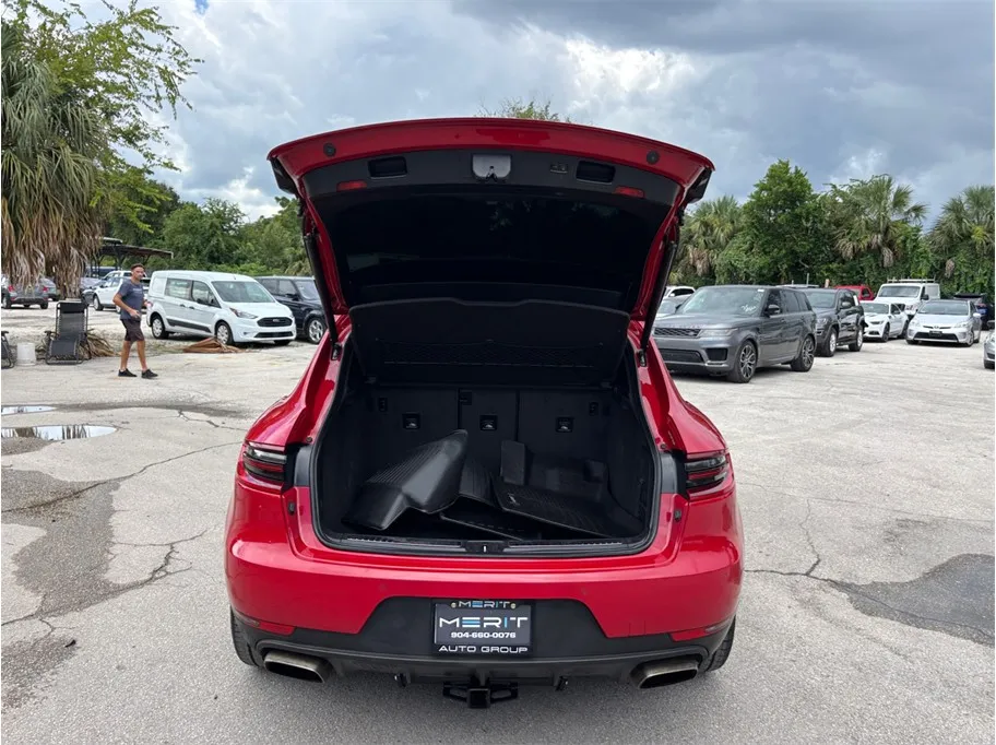 Porsche Macan photo 50