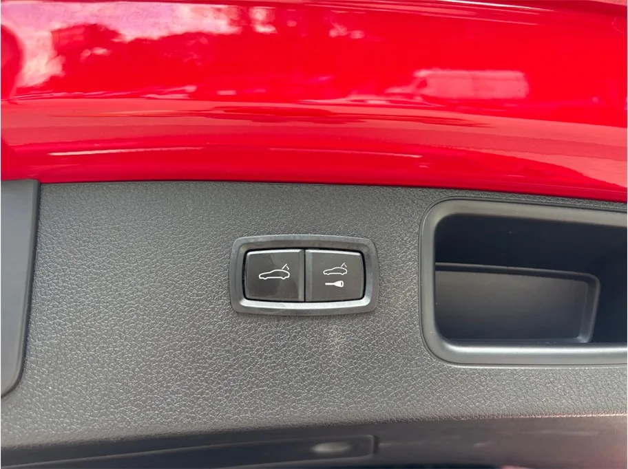 Porsche Macan photo 51