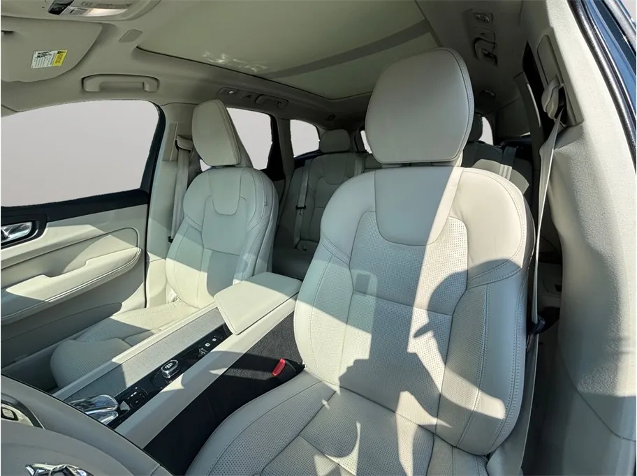 Volvo XC60 photo 20