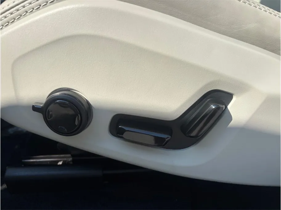Volvo XC60 photo 21