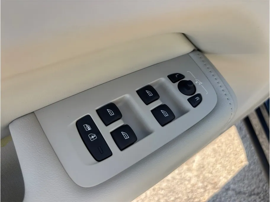 Volvo XC60 photo 23