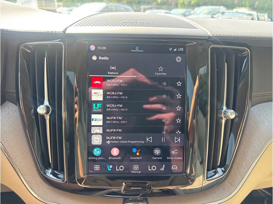 Volvo XC60 photo 31