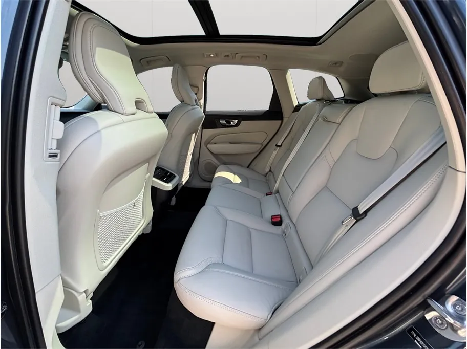 Volvo XC60 photo 41