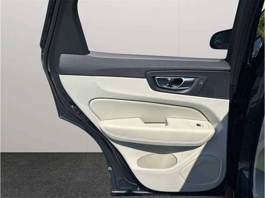 Volvo XC60 photo 42