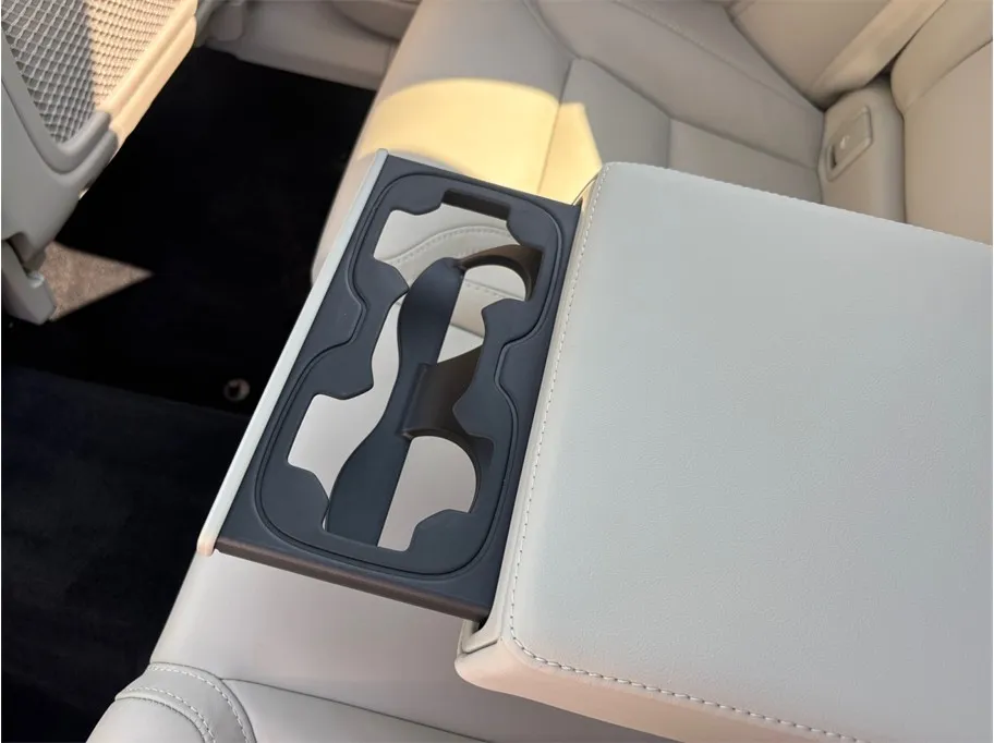 Volvo XC60 photo 45