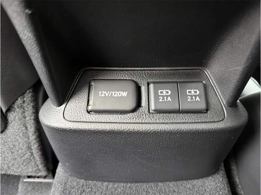 Lexus ES photo 42