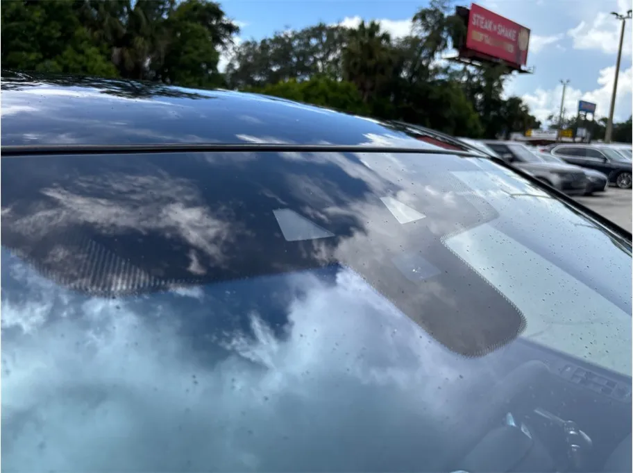 Land Rover Discovery Sport photo 12