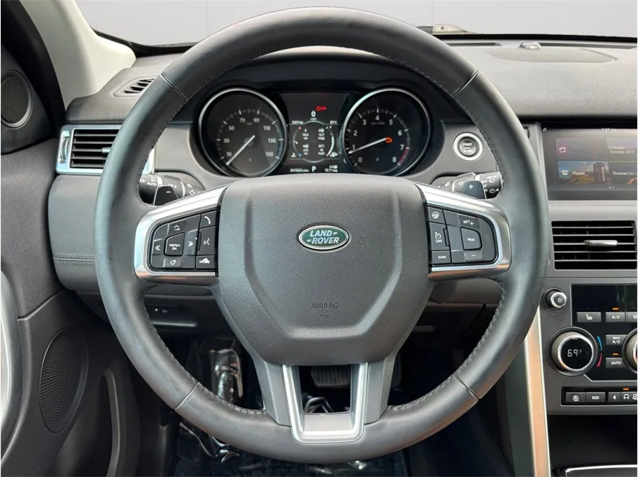 Land Rover Discovery Sport photo 22